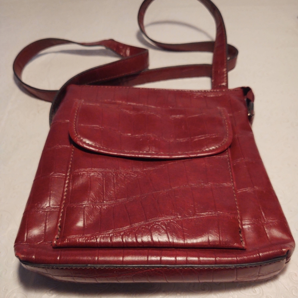 Relic Faux Alligator Red Crossbody Purse